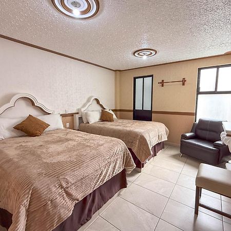 Hotel La Gloria Чигнауапан Екстериор снимка